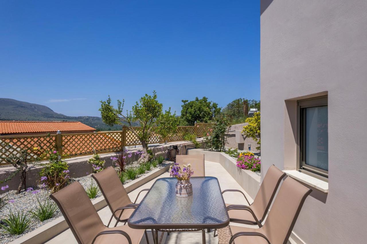 Villa Eva Provarma Экстерьер фото